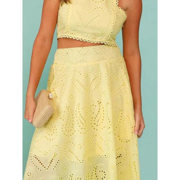 Eyelet Lace Top and Maxi Skirt Set - Picture 11 of 14